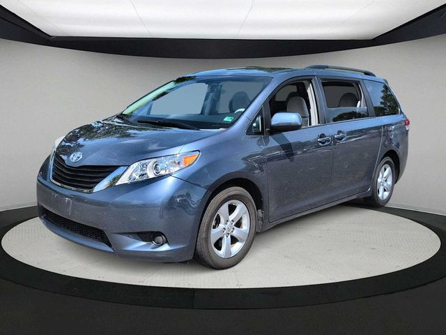 2014 Toyota Sienna LE