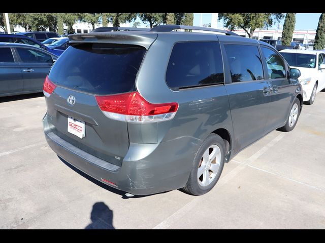 2014 Toyota Sienna LE