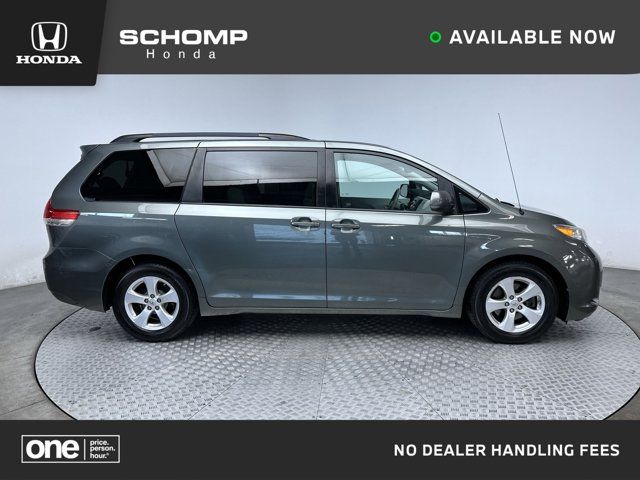 2014 Toyota Sienna 