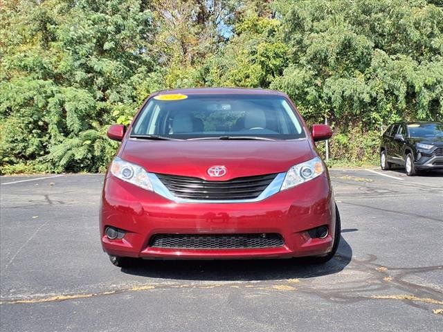 2014 Toyota Sienna 