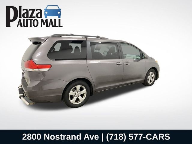 2014 Toyota Sienna 