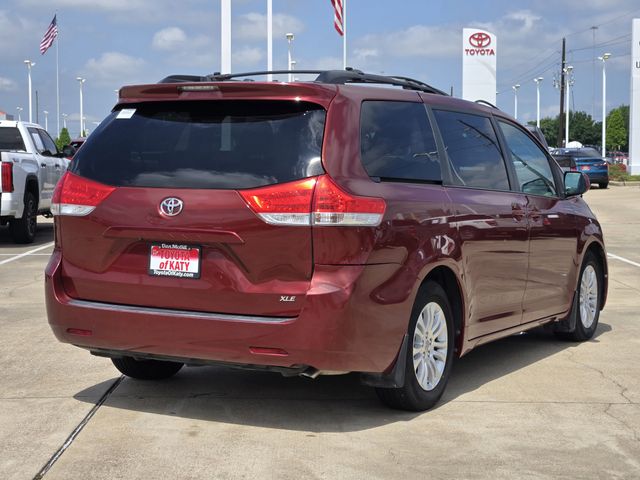 2014 Toyota Sienna XLE