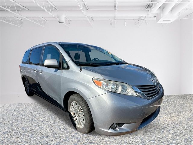 2014 Toyota Sienna 