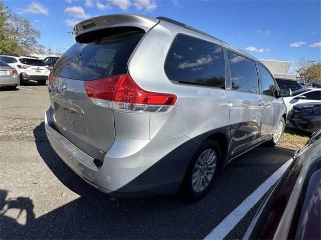 2014 Toyota Sienna 