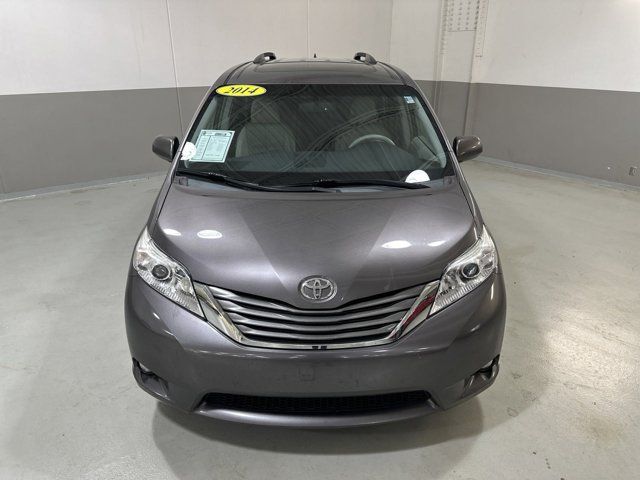 2014 Toyota Sienna XLE