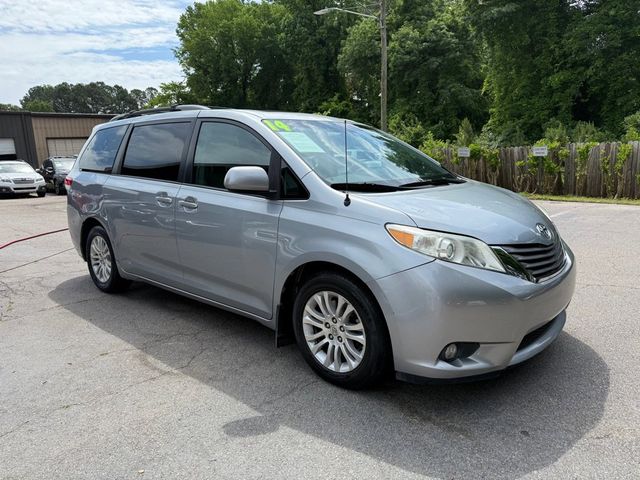 2014 Toyota Sienna 