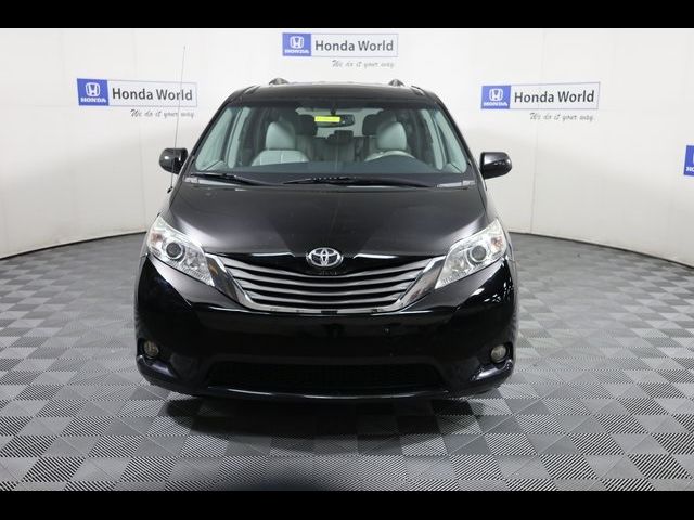 2014 Toyota Sienna XLE