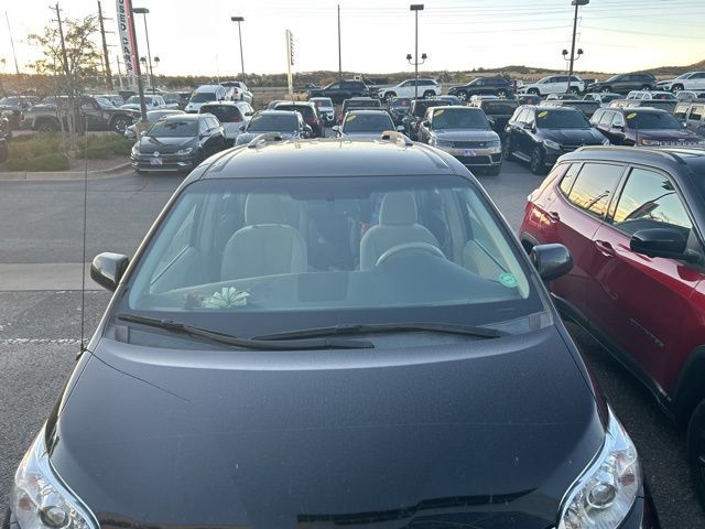 2014 Toyota Sienna 