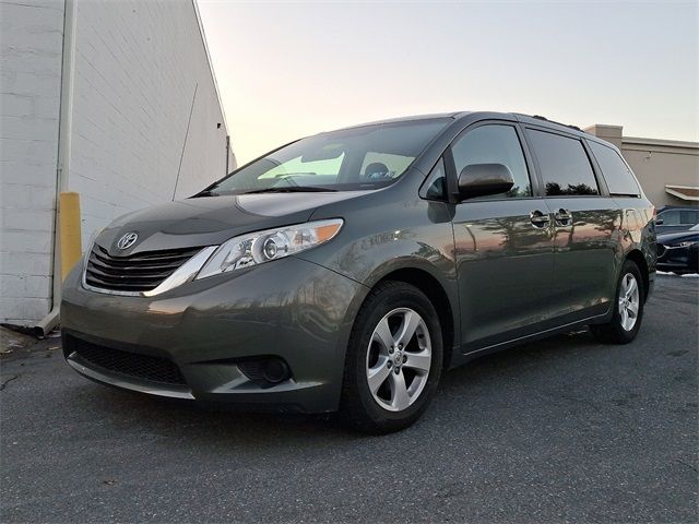 2014 Toyota Sienna 