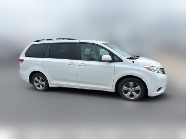 2014 Toyota Sienna 