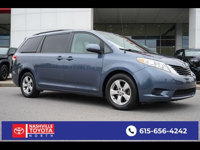 2014 Toyota Sienna 