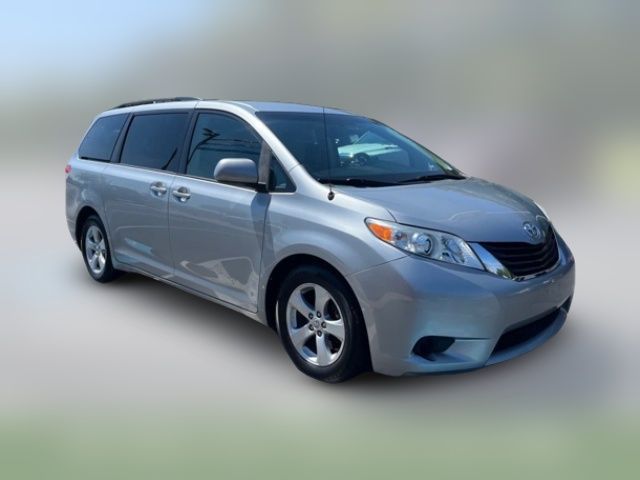 2014 Toyota Sienna 