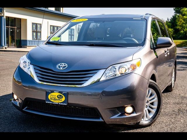 2014 Toyota Sienna XLE