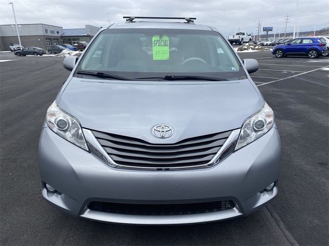 2014 Toyota Sienna 