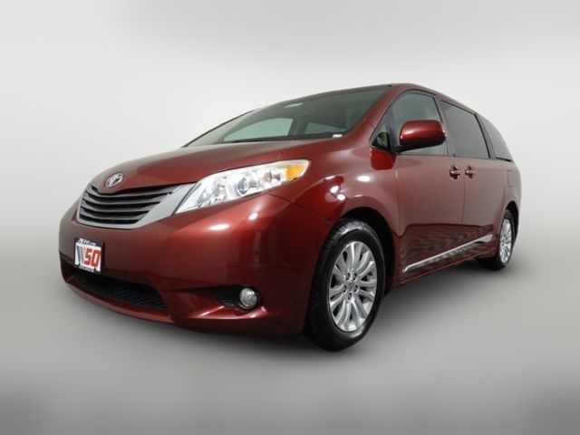 2014 Toyota Sienna XLE