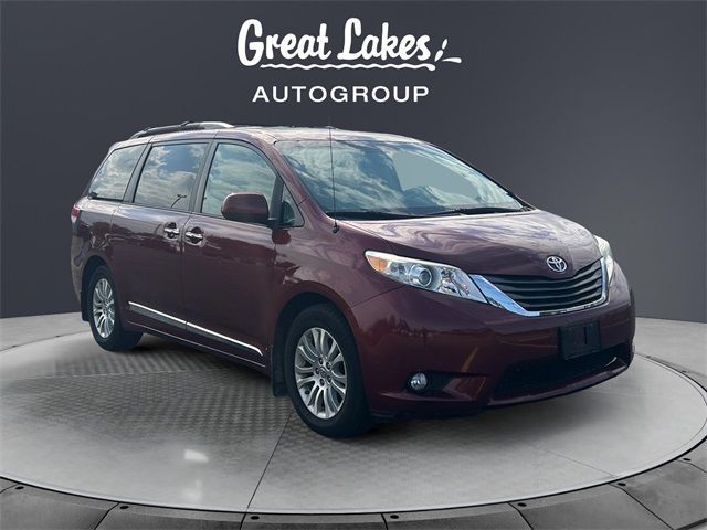 2014 Toyota Sienna 