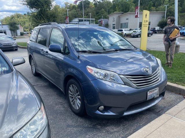 2014 Toyota Sienna 