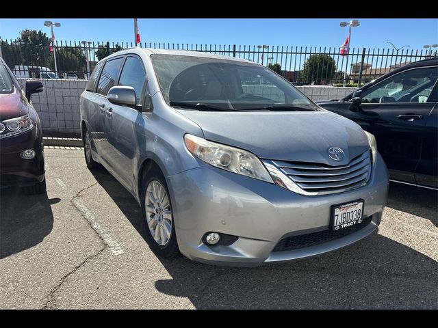 2014 Toyota Sienna 