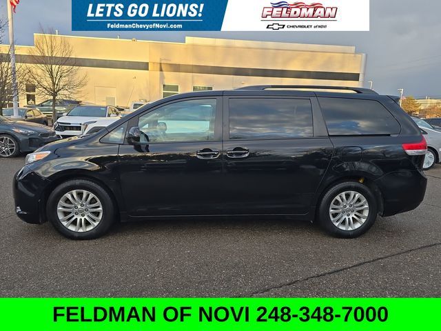 2014 Toyota Sienna 