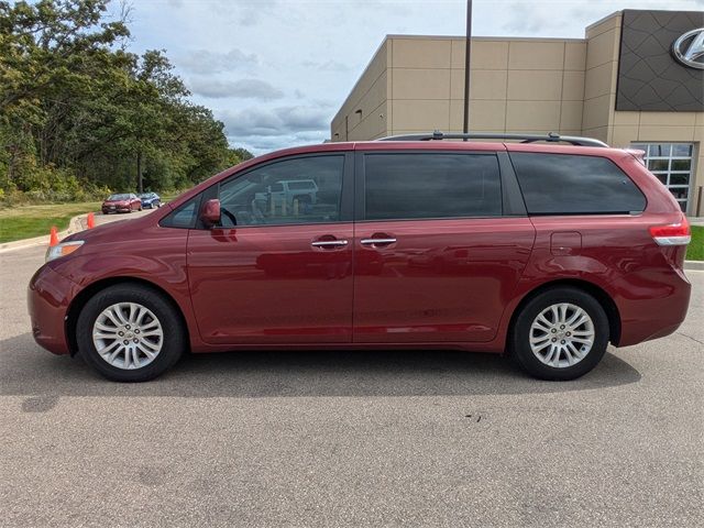 2014 Toyota Sienna 