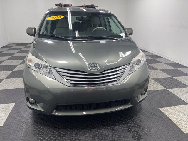 2014 Toyota Sienna 