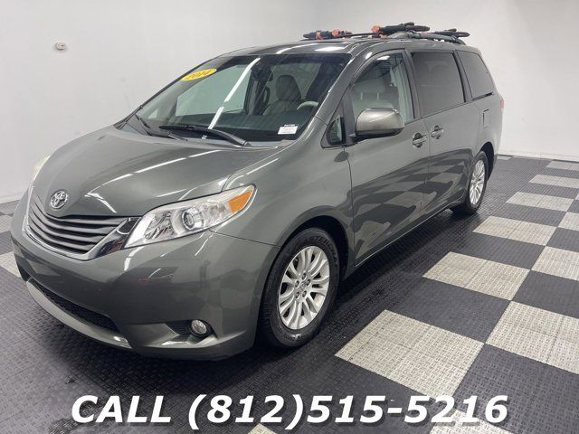 2014 Toyota Sienna 