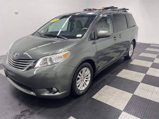 2014 Toyota Sienna 