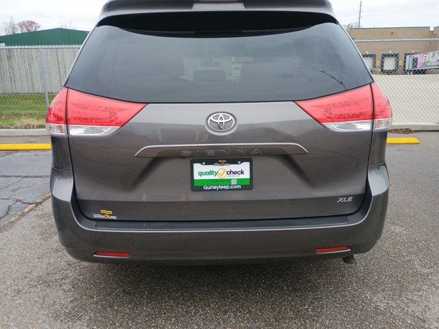 2014 Toyota Sienna 