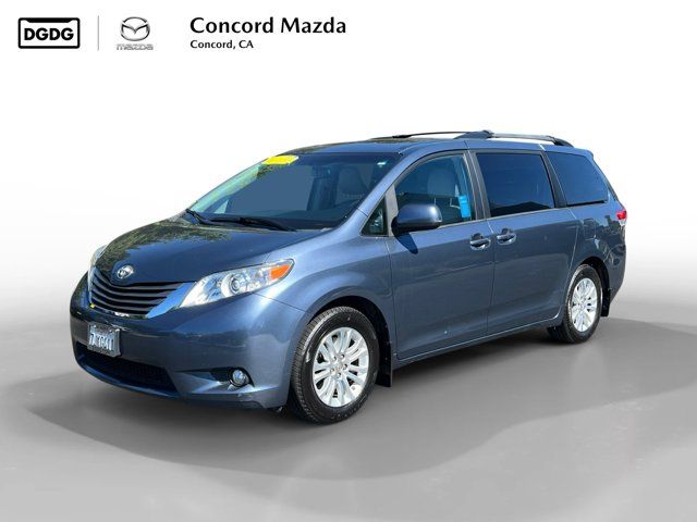 2014 Toyota Sienna XLE