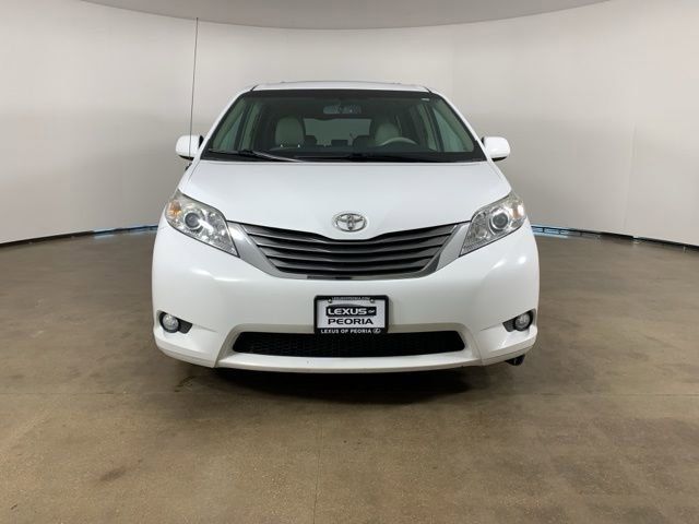 2014 Toyota Sienna XLE