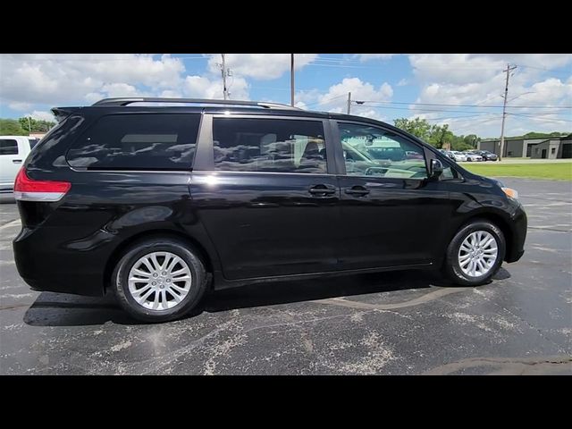 2014 Toyota Sienna 