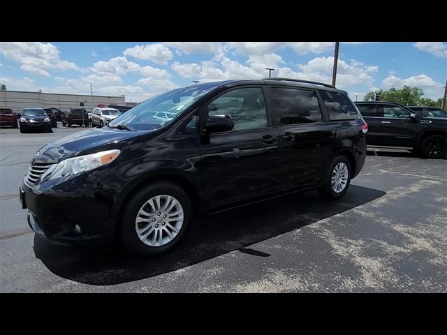 2014 Toyota Sienna 