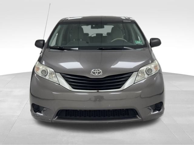 2014 Toyota Sienna L