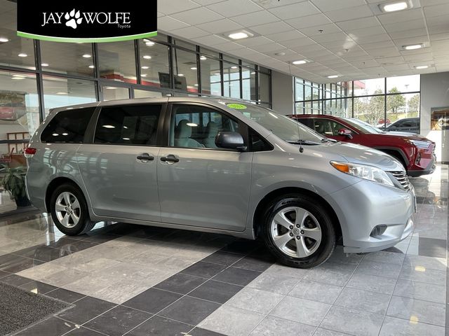 2014 Toyota Sienna L