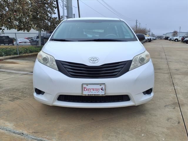 2014 Toyota Sienna L