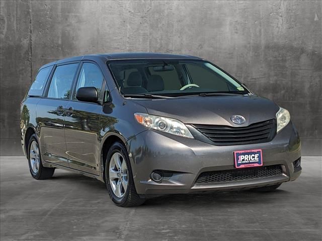 2014 Toyota Sienna L