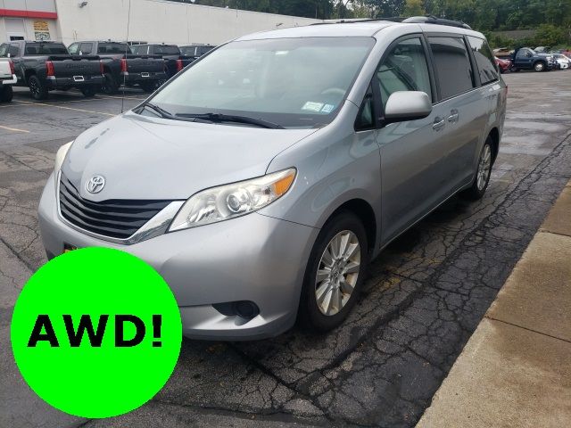 2014 Toyota Sienna LE