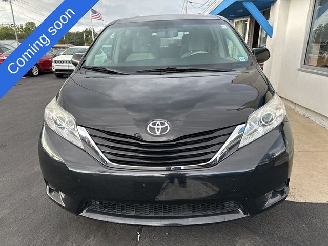 2014 Toyota Sienna LE