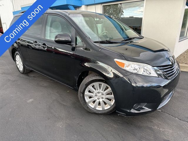 2014 Toyota Sienna LE