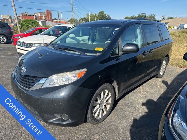 2014 Toyota Sienna LE