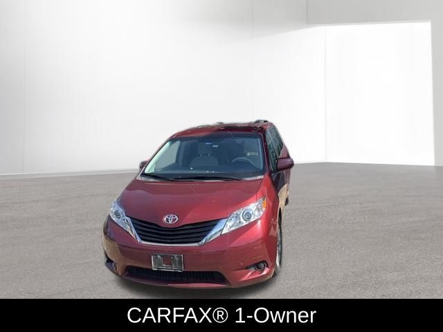 2014 Toyota Sienna LE