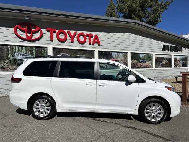 2014 Toyota Sienna LE