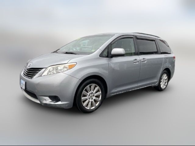 2014 Toyota Sienna LE