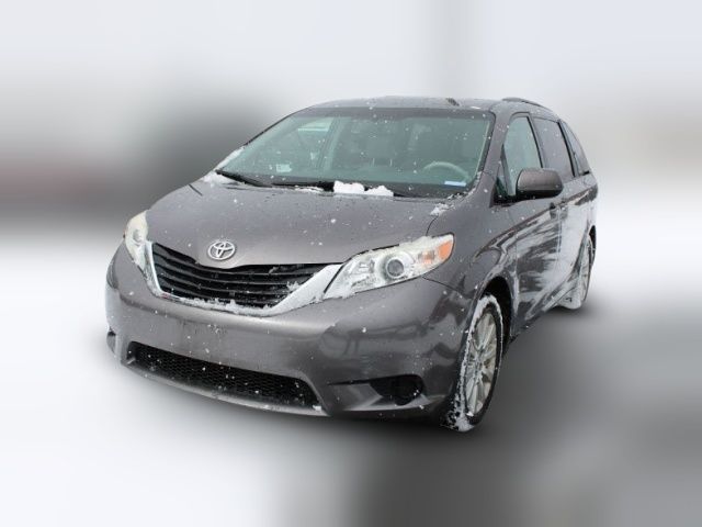 2014 Toyota Sienna LE