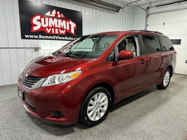 2014 Toyota Sienna LE