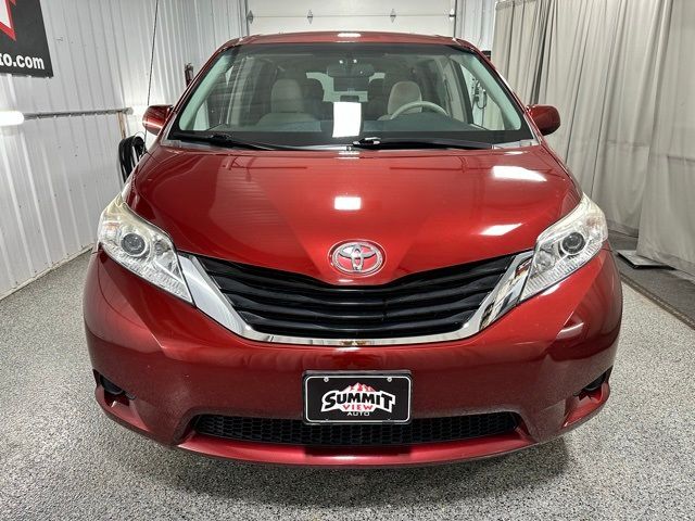 2014 Toyota Sienna LE