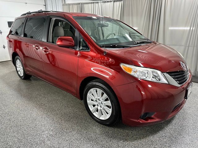 2014 Toyota Sienna LE