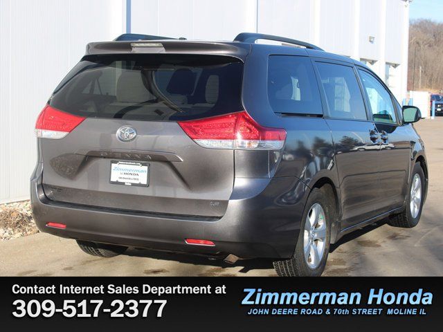 2014 Toyota Sienna LE