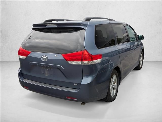 2014 Toyota Sienna LE