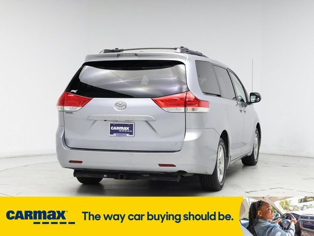 2014 Toyota Sienna LE